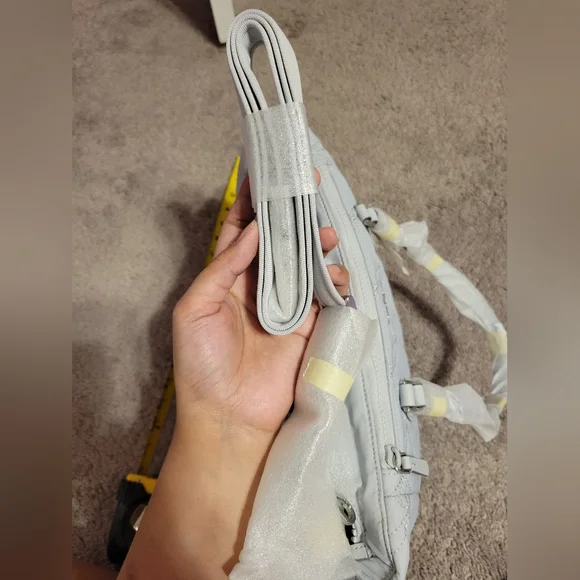 KATE SPADE NY MEDIUM QUILTED TOTE BAG WITH CROSSBODY STRAP POWDER BLUE COLOR BNW - Picture 9 of 12